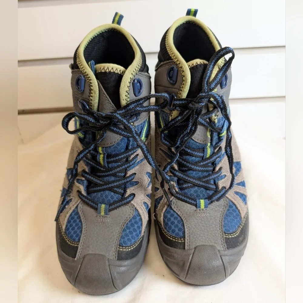 Merrell Capra Mid Waterproof Gray Blue Leather Boys Hiking Boot Size 4M NWOT